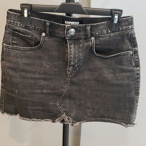 Express jean mini skirt, black, size 4